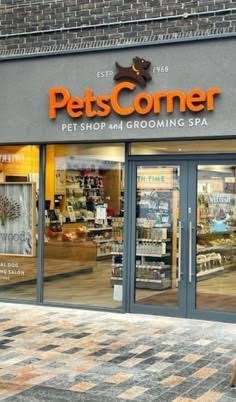 Moons &amp; Nila  Pet Shops